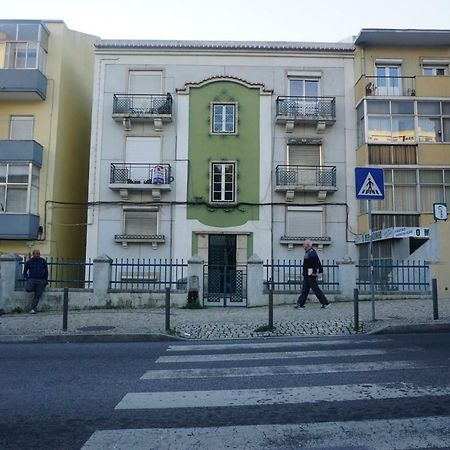Room In Queluz 11 Minutes From Lisbon Exterior photo
