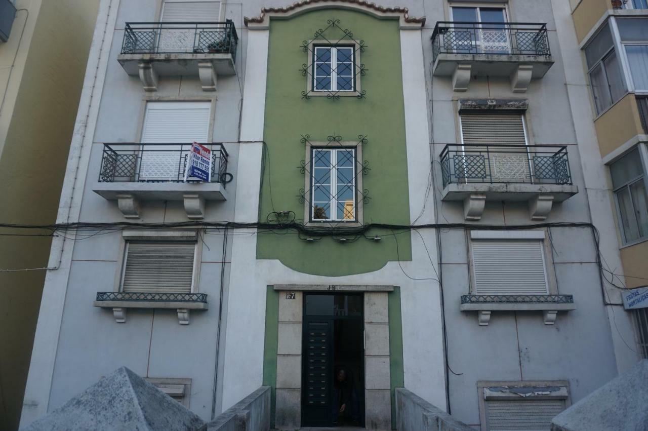 Room In Queluz 11 Minutes From Lisbon Exterior photo